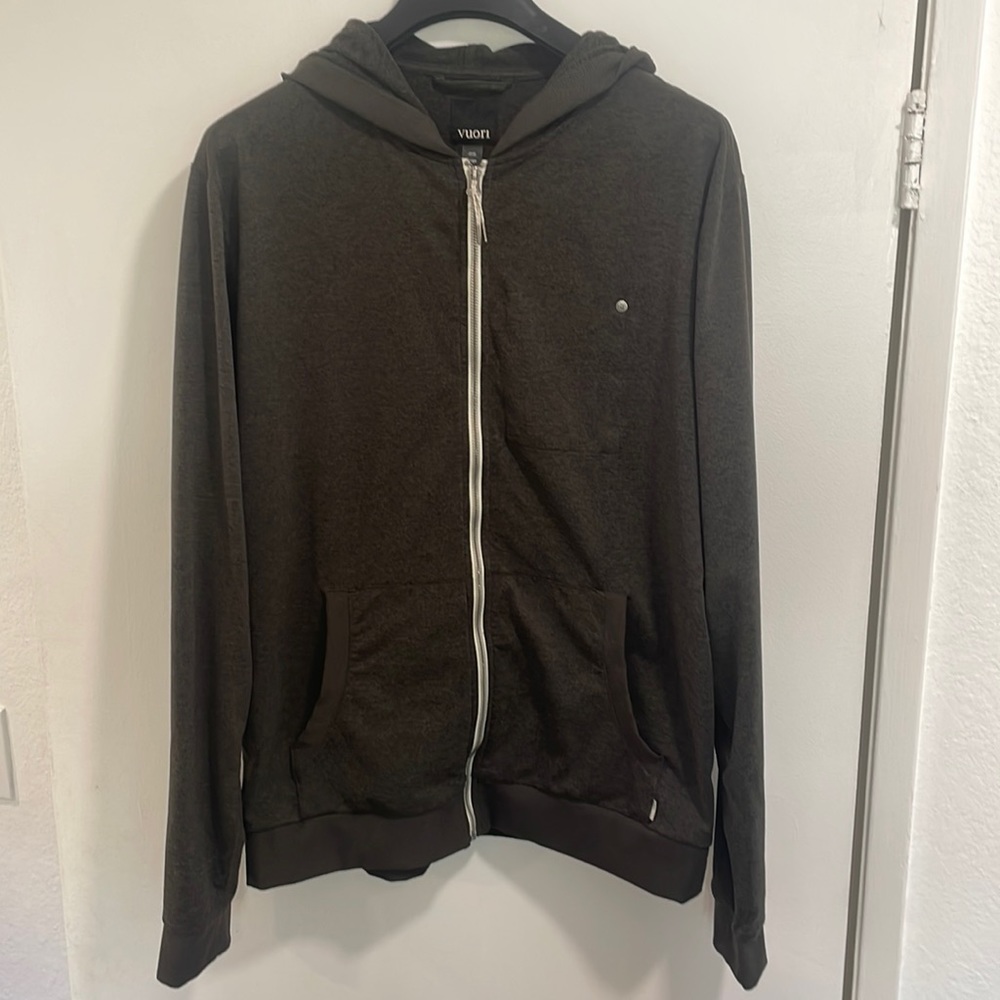 Vuori Men’s Coronado Hoodie, Oregano Heather Size L